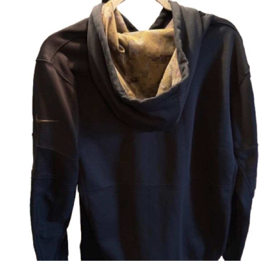 New England Patriots Black Hoodie - Picture 4 of 7